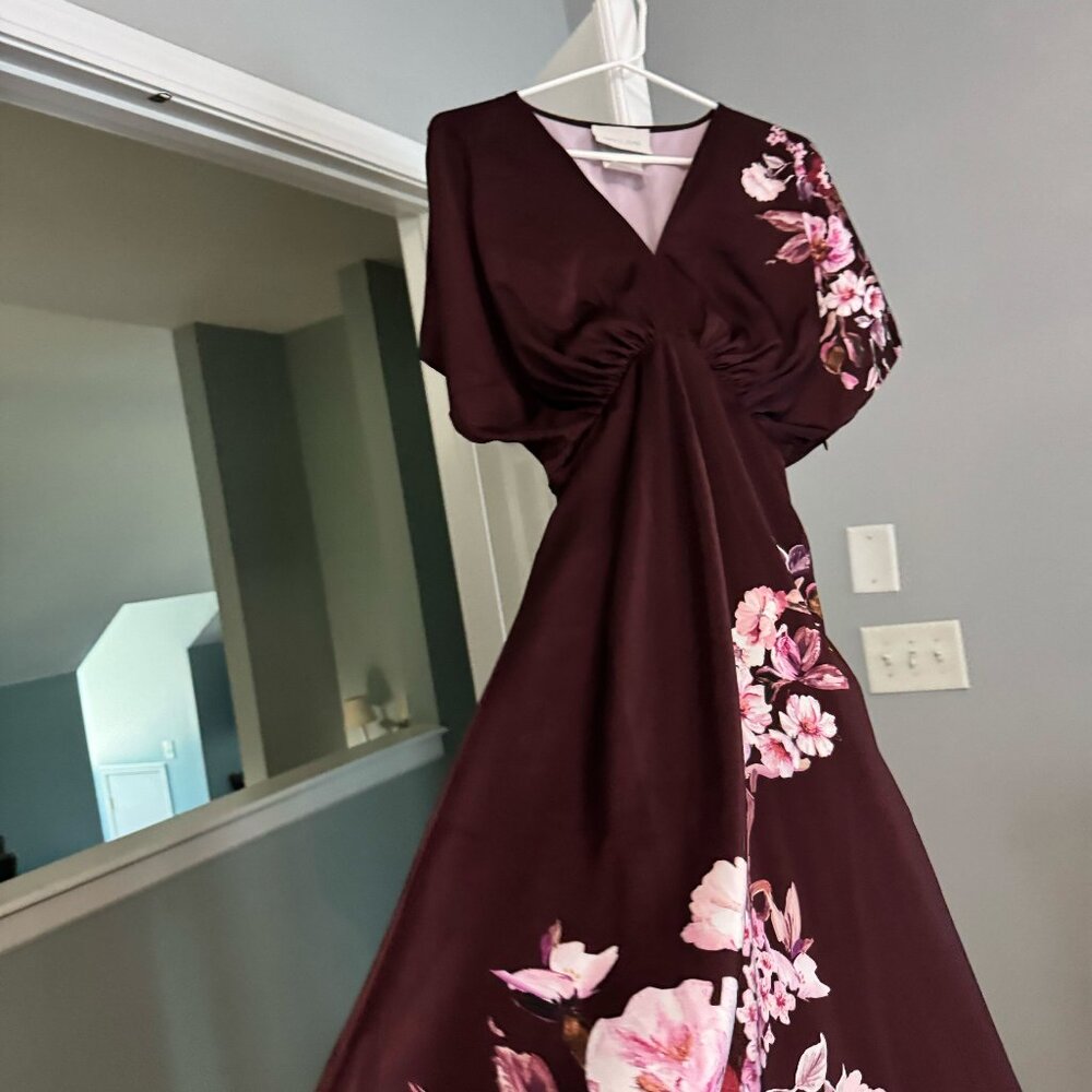 Women's Size 8 burgandy satin evening gown with floral print
